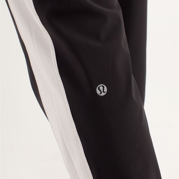 BNWOT Lululemon Work It Out Track Pant
Black / Dune / Fresh Teal. 
Size 8. - Picture 8 of 9